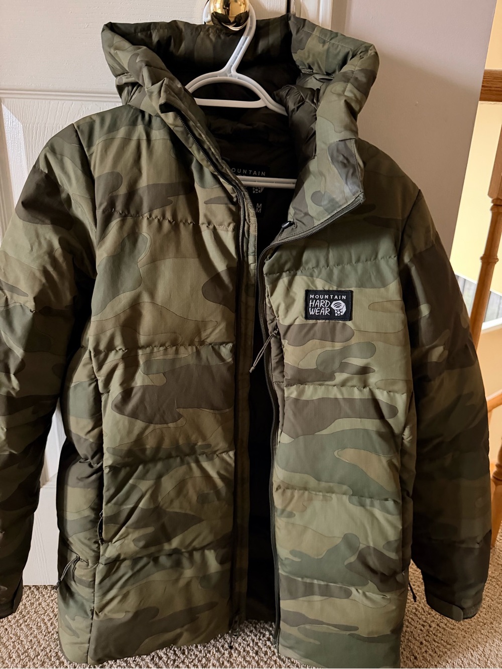 Mountain Hardwear women’s Olive Camo Puffer Jacket goose down fill